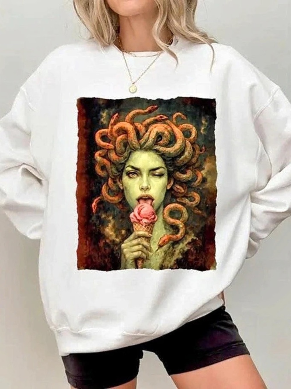 Graphic Sweatshirt in White & Black Like New